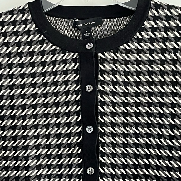 NWT Ann Taylor Geometric Academia Preppy Cardigan Sweater 3/4 Sleeve Size M - Picture 2 of 13